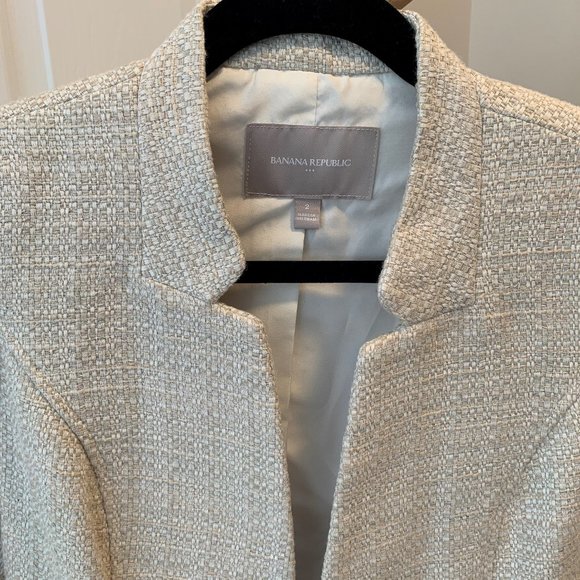 Blazer - Picture 2 of 7